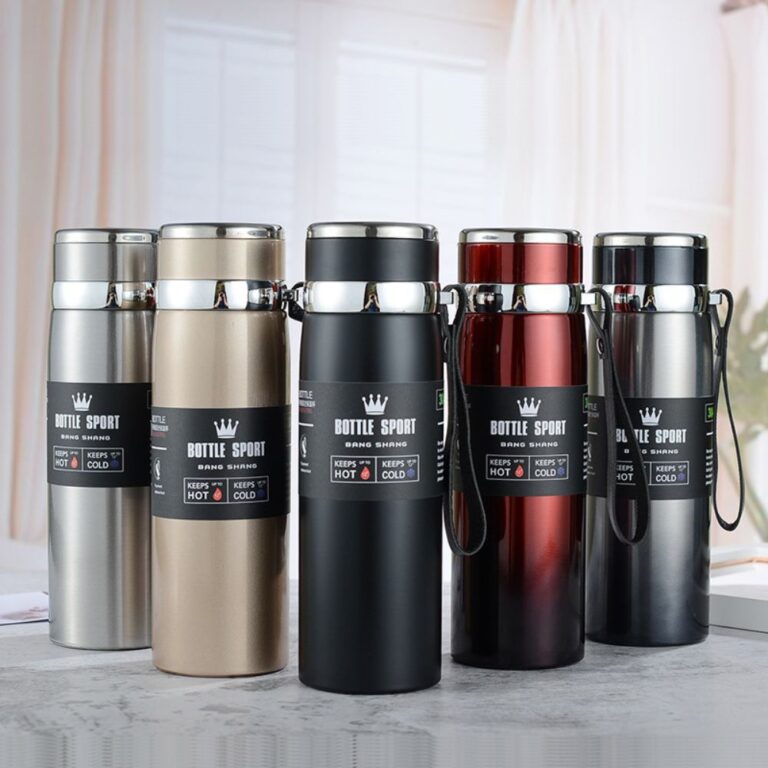 Olha esse achadinho de esportes e fitness: Garrafa Térmica Inox Squeeze Academia 800ml Bebidas Quente ou Gelada